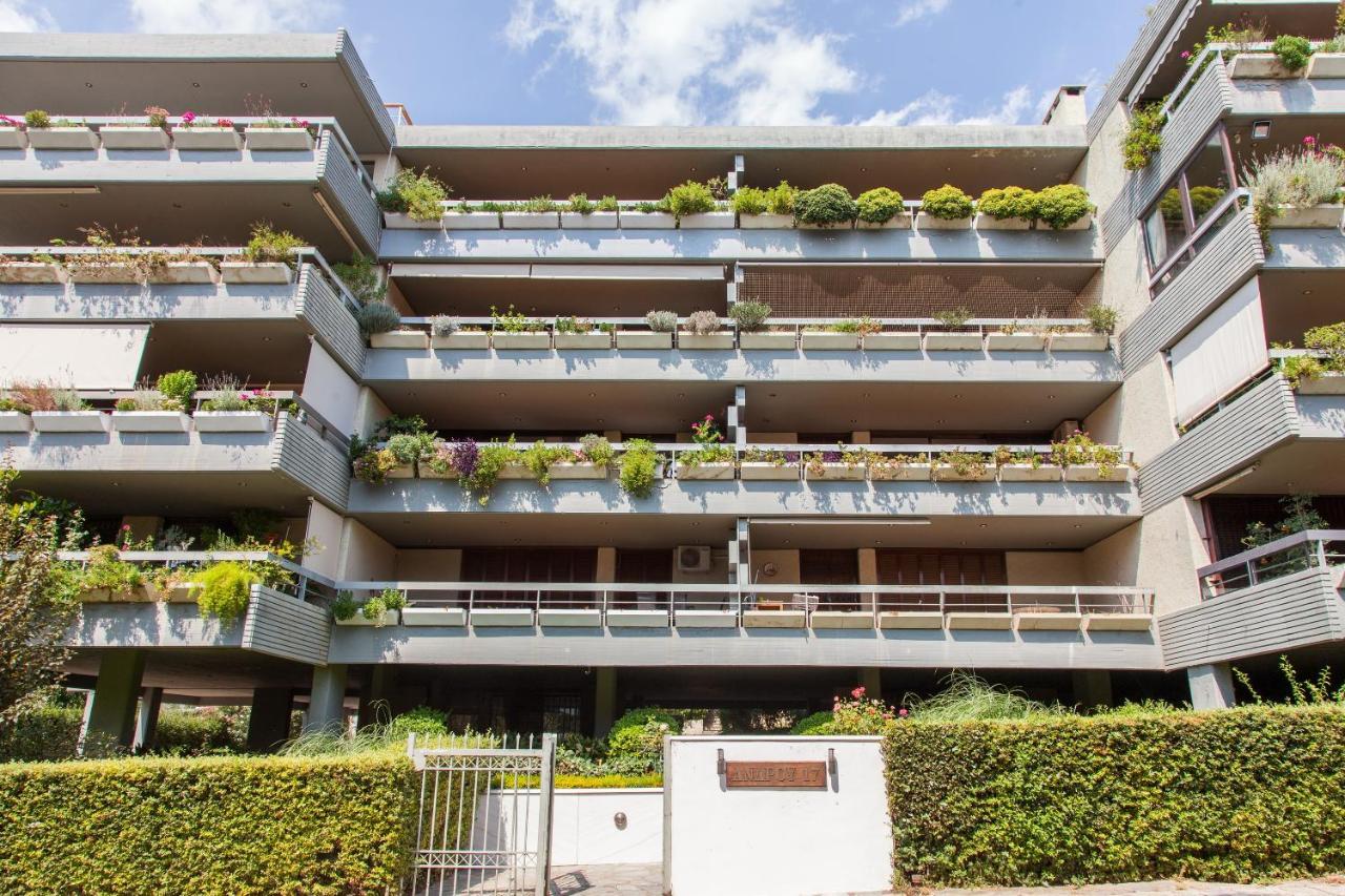 Delux Apartment With Amazing Balcony! Atenas Exterior foto